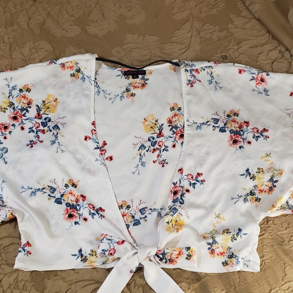 Light weight wrap, perfect for summer